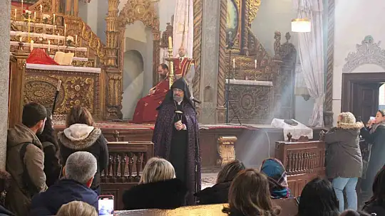 Ermenilerin Miçing ayininde İran'a dua