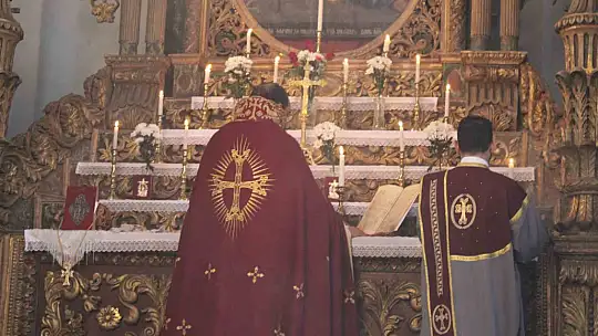 Ermenilerin Miçing ayininde İran'a dua