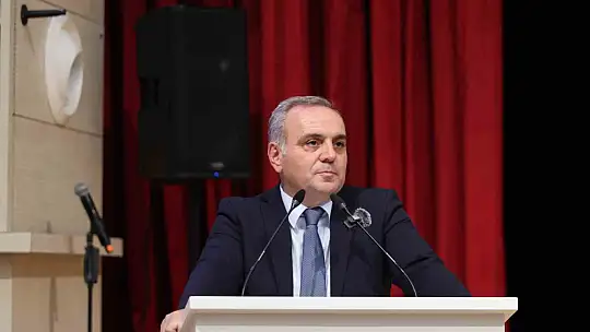 ERÜ'de '2025 Başarı Ödül Töreni' düzenlendi
