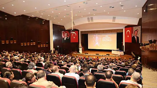 ERÜ'de '2025 Yılı Araştırma Performans Ödül Töreni' düzenlendi