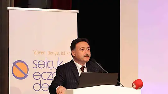 ERÜ'de 'II. Ulusal PharmErciyes Eczacılık Öğrenci Kongresi' düzenledi