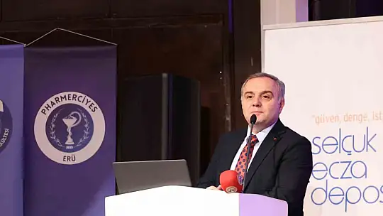 ERÜ'de 'II. Ulusal PharmErciyes Eczacılık Öğrenci Kongresi' düzenledi