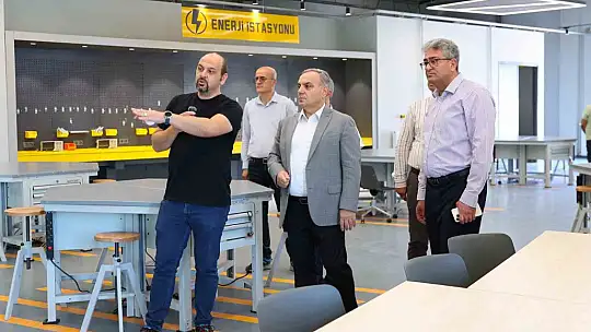 ERÜ'de 'milli teknoloji hamlesi': Gençler tasarlayacak, üretecek, geleceği şekillendirecek