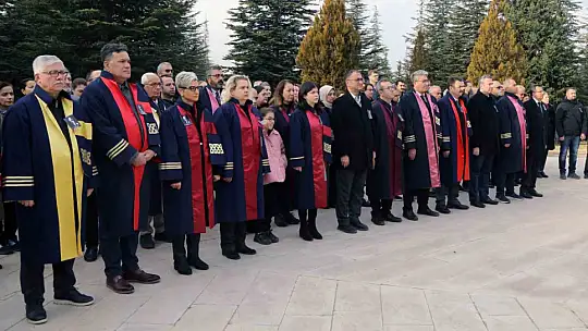 ERÜ'de 10 Kasım Atatürk'ü Anma Töreni gerçekleştirildi