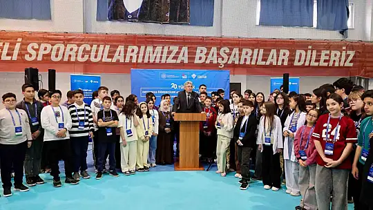 ERÜ'de 20. TÜBİTAK Ortaokul Öğrencileri Araştırma Projeleri Kayseri Bölge Yarışması Sergisi açıldı
