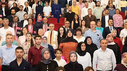 ERÜ'de 702 mühendis mezun oldu