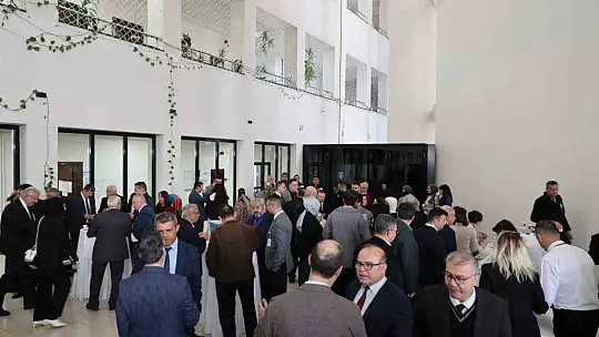 ERÜ'de bayramlaşma töreni düzenlendi