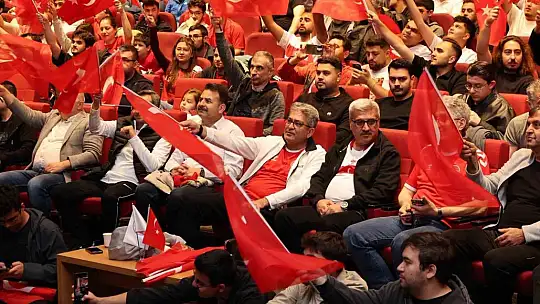 ERÜ'de milli maç heyecanı yaşandı