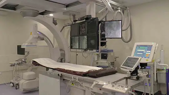 ERÜ'de yeni alınan 'anjiyografi' ve 'ultrasonografi' cihazı hizmete başladı