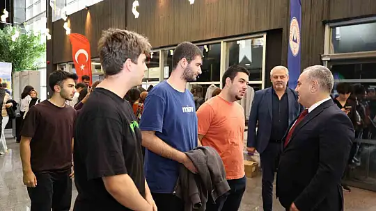 ERÜ'de yeni öğrencilere tanışma programı düzenlendi