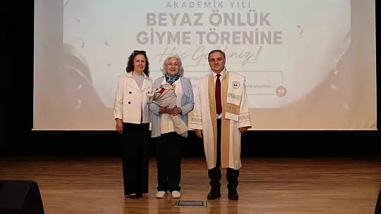 ERÜ Eczacılık Fakültesi'nde 'Önlük Giyme Töreni' düzenlendi