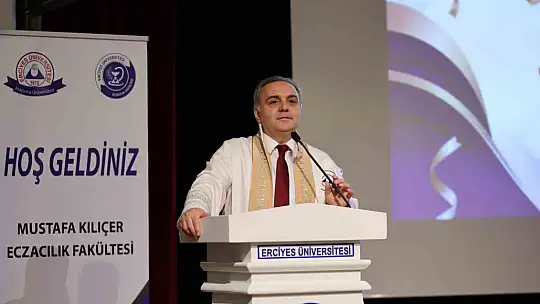 ERÜ Eczacılık Fakültesi'nde 'Önlük Giyme Töreni' düzenlendi