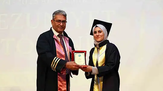 ERÜ Fen Fakültesi 2024-2025 mezunlarını verdi