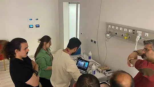 ERÜ Hastaneleri'nde, 'Temel Ultrason ve Mekanik Ventilasyon' Kursu düzenlendi