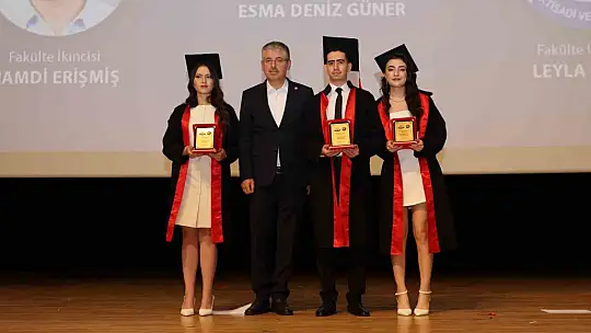 ERÜ İİBF 44. dönem mezunlarını verdi