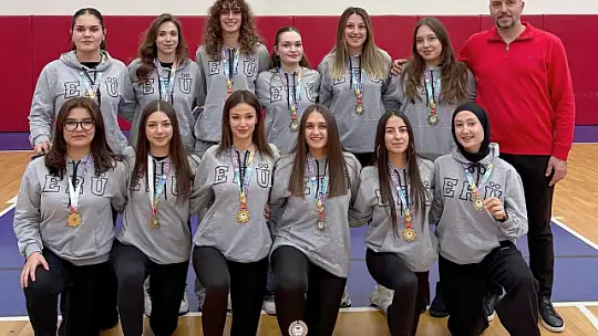 ERÜ Kadın Basketbol Takımı şampiyon oldu