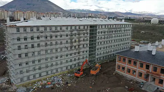 ERÜ kampüsünde yapılan yurtlar son aşamada