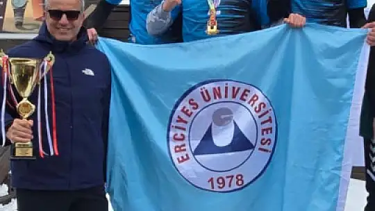 ERÜ, Kar Voleybolu Türkiye Şampiyonu oldu