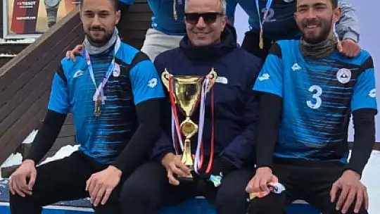 ERÜ, Kar Voleybolu Türkiye Şampiyonu oldu