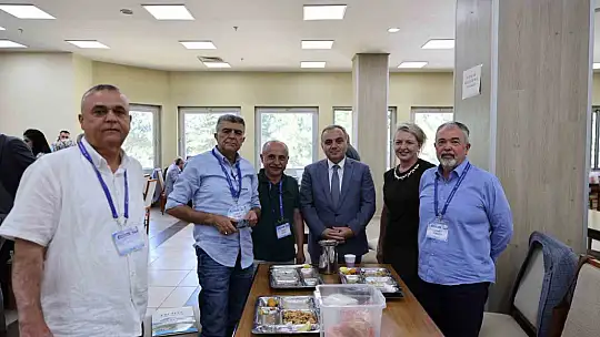 ERÜ mezunları yeniden kampüste bir araya geldi
