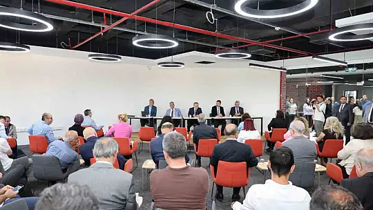 ERÜ'nün yenilenen Kadir Has Merkez Kütüphanesi hizmete açıldı