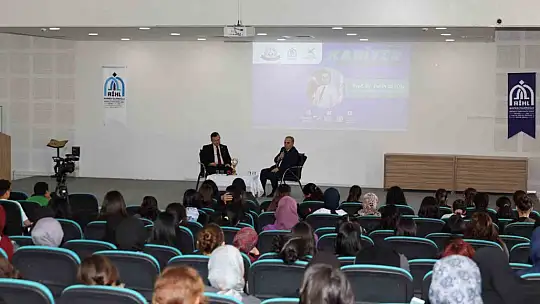 ERÜ Rektörü Altun, Develi'de öğrenciler ile buluştu