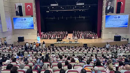 ERÜ Tıp Fakültesi 52. dönem mezunlarını verdi