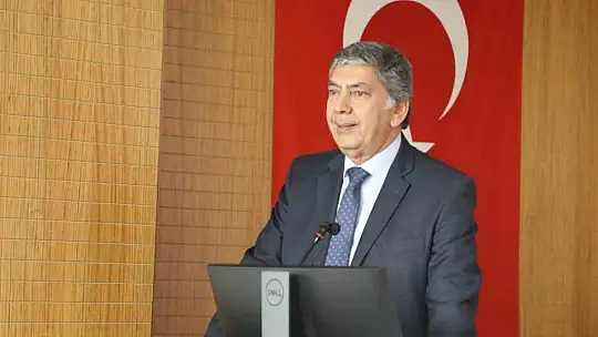 ERÜ Tıp Fakültesi'nde emekli profesöre tören düzenlendi