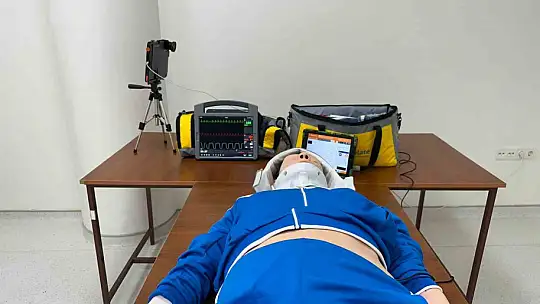 ERÜ Tıp Fakültesi'nde tıbbi simülasyon merkezi hizmete açıldı