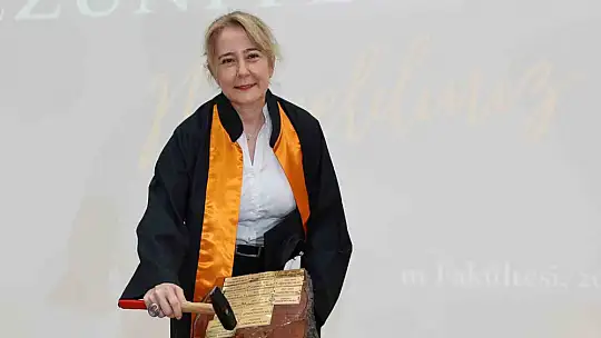 ERÜ Turizm Fakültesi 17. dönem mezunlarını verdi