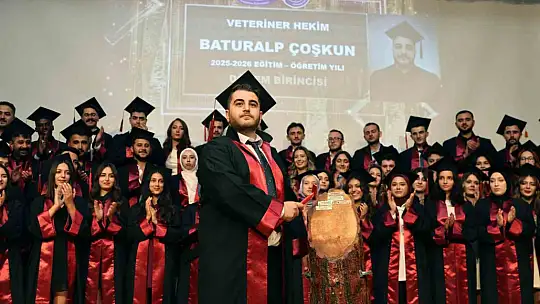 ERÜ Veteriner Fakültesi yeni mezunlarını verdi