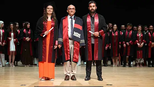 ERÜ Veterinerlik Fakültesi'nde mezuniyet heyecanı