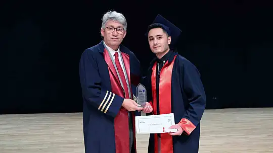 ERÜ Veterinerlik Fakültesi'nde mezuniyet heyecanı