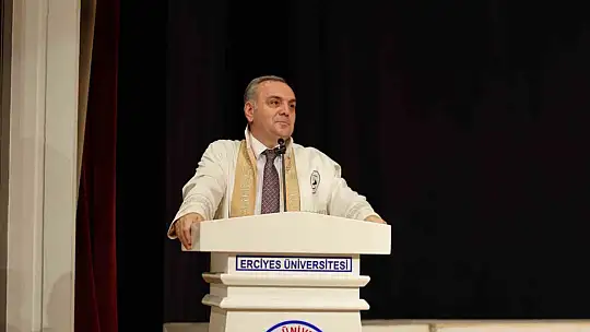 ERÜ Ziraat Fakültesi'nde 15. dönem mezuniyet sevinci