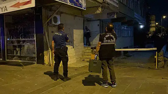 Eşini tabancayla öldüren koca, aynı silahla intihar etti