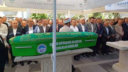Eski belediye başkanı Hüsamettin Çetinbulut son yolculuğuna uğurlandı