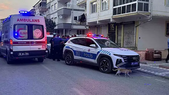 Eski kayınvalidesini ve baldızını bıçakla yaraladı