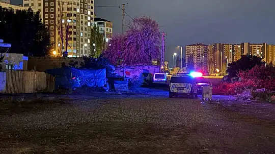 Evinde bıçaklı saldırıya uğrayan 12 yaşındaki çocuk yaralandı