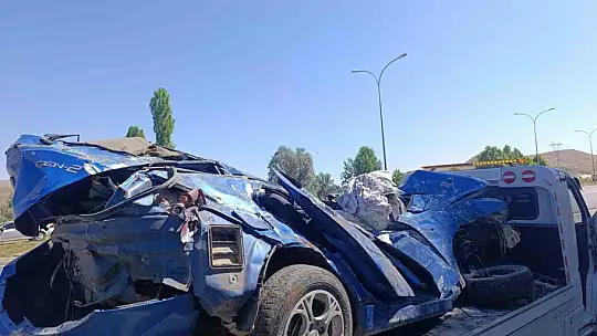 Feci kazada hayatını kaybeden anne ve 8 aylık bebeği yan yana toprağa verildi