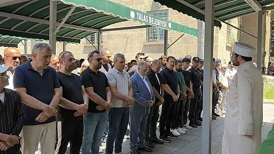 Feci kazada hayatını kaybeden anne ve 8 aylık bebeği yan yana toprağa verildi