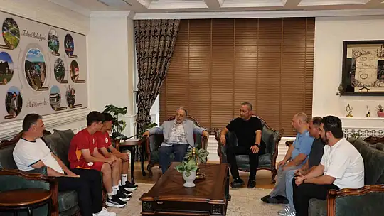 Galatasaray'a transfer olan Talaslı yıldızlardan Başkan Yalçın'a ziyaret