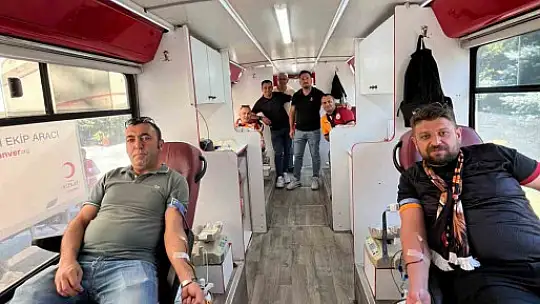 Galatasaray taraftarları kan bağışı için yarıştı