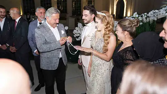 Gazeteci Azim Deniz'in mutlu günü