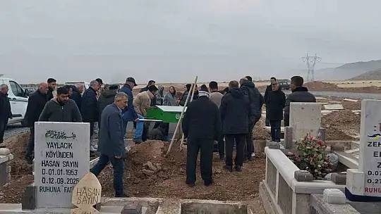 Gaziantep'te boşandığı eşi tarafından öldürülen kadın Kayseri'de toprağa verildi