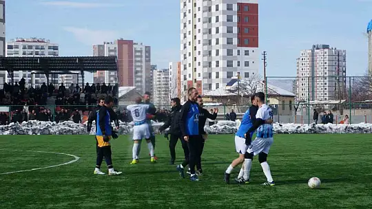 Gaziosmanpaşaspor şampiyon oldu
