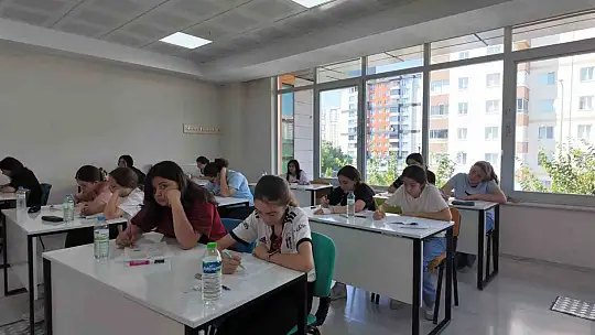 Genç KAYMEK'in LGS Deneme Sınavı'na yoğun ilgi