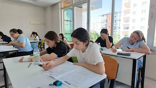 Genç KAYMEK'in LGS Deneme Sınavı'na yoğun ilgi