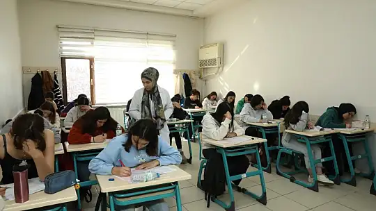 Genç KAYMEK'te TYT ve LGS deneme heyecanı