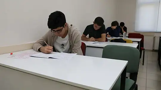 Genç KAYMEK'ten 900 öğrenci ile seviye tespit sınavı