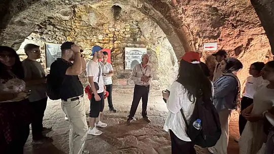 Gençler Koramaz Vadisi Doğa Yürüyüşü ile doğanın kalbine dokundu
